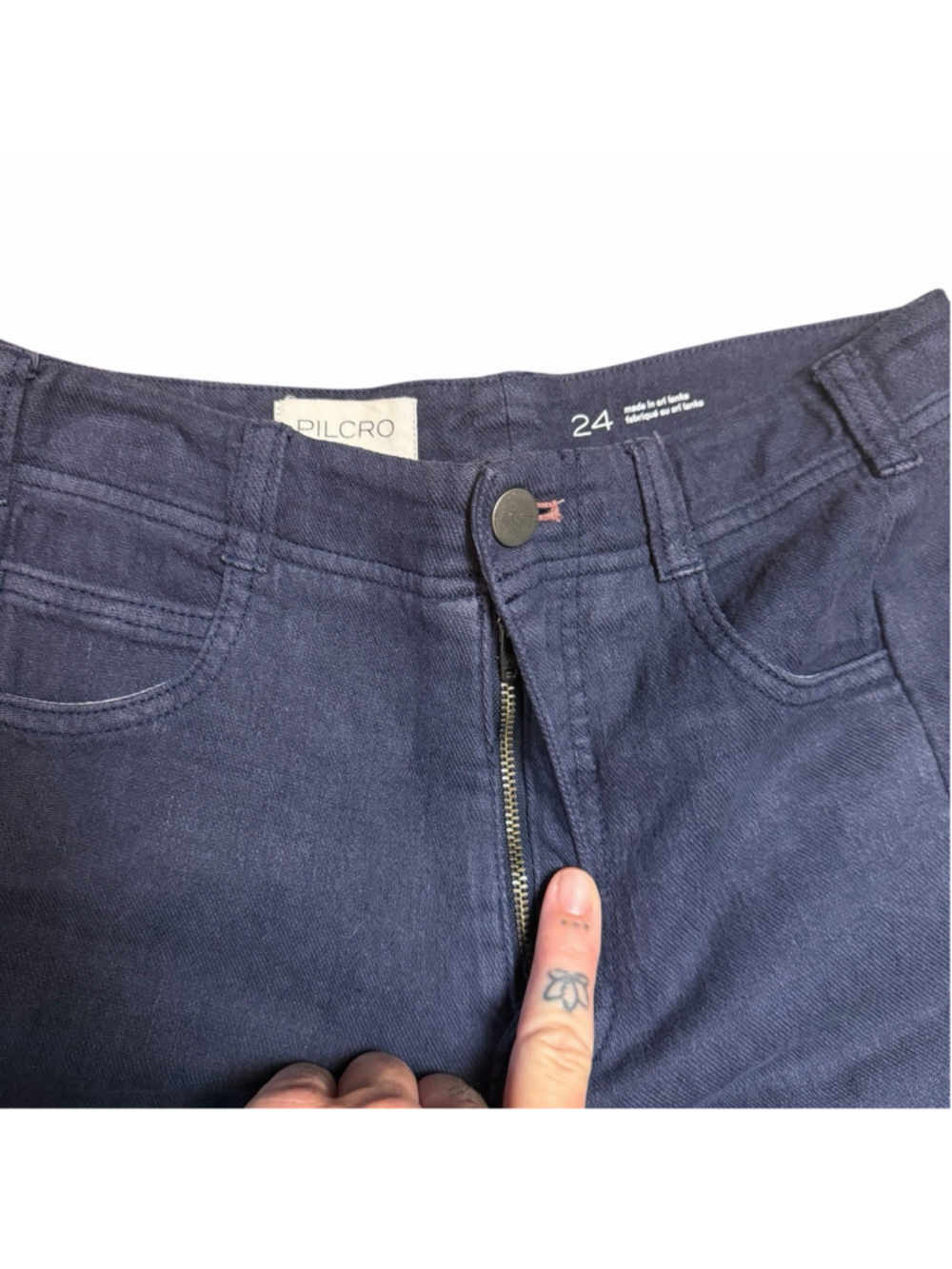 Pilcro Anthropologie Adi Linen Flare Pants Navy Blue Sz 24 Frayed Old Money - Picture 6 of 7